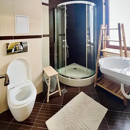 Lagom - Next To The Gondola Daire *